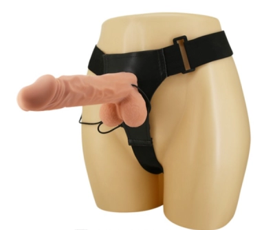 Страпон с вибрацией и пультом ULTRA PASSIONATE HARNESS 18*5 см